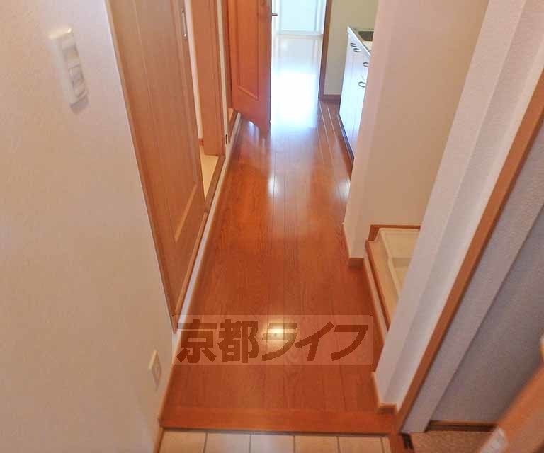 その他部屋・スペース　玄関から廊下にかけて