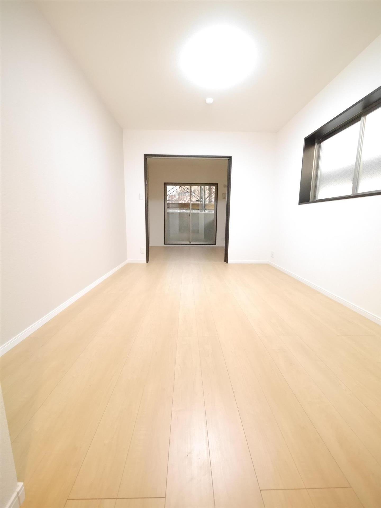 居室・リビング　※2号タイプの写真。号室によって間取りが異なります