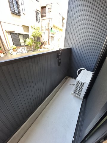 バルコニー　バルコニーがあります