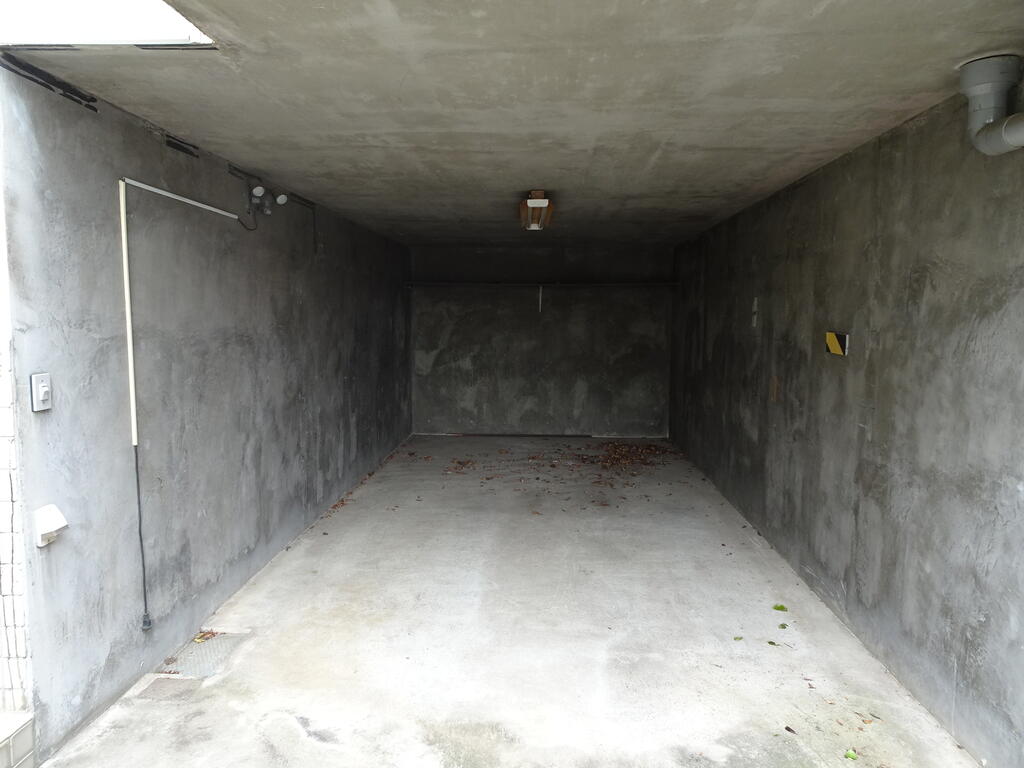 その他　駐車場　バイク駐車可