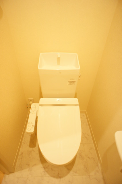 トイレ　洗浄便座完備！毎日清潔・快適にお過ごしいただけます♪