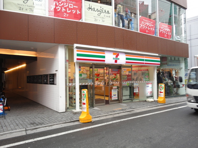 コンビニ　コンビニ（コンビニ）まで600m