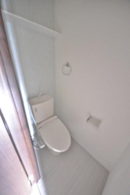 トイレ　ウォシュレット完備