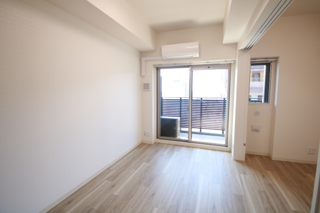 居室・リビング　※別室の参考写真の為、現況優先です。