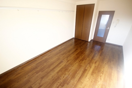 居室・リビング　※別部屋の写真です