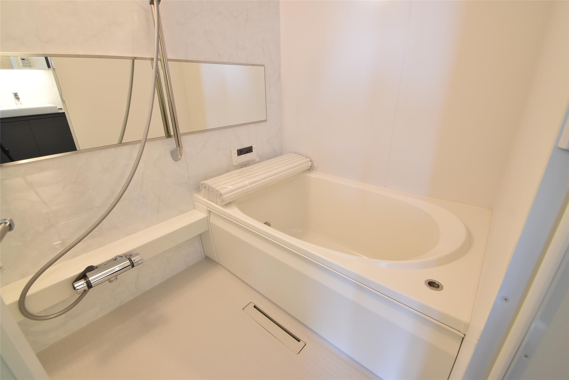 バス・シャワールーム　浴室