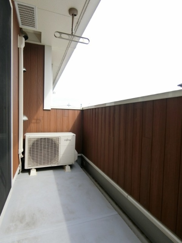 バルコニー　図面と現状に相違がある場合には現状を優先