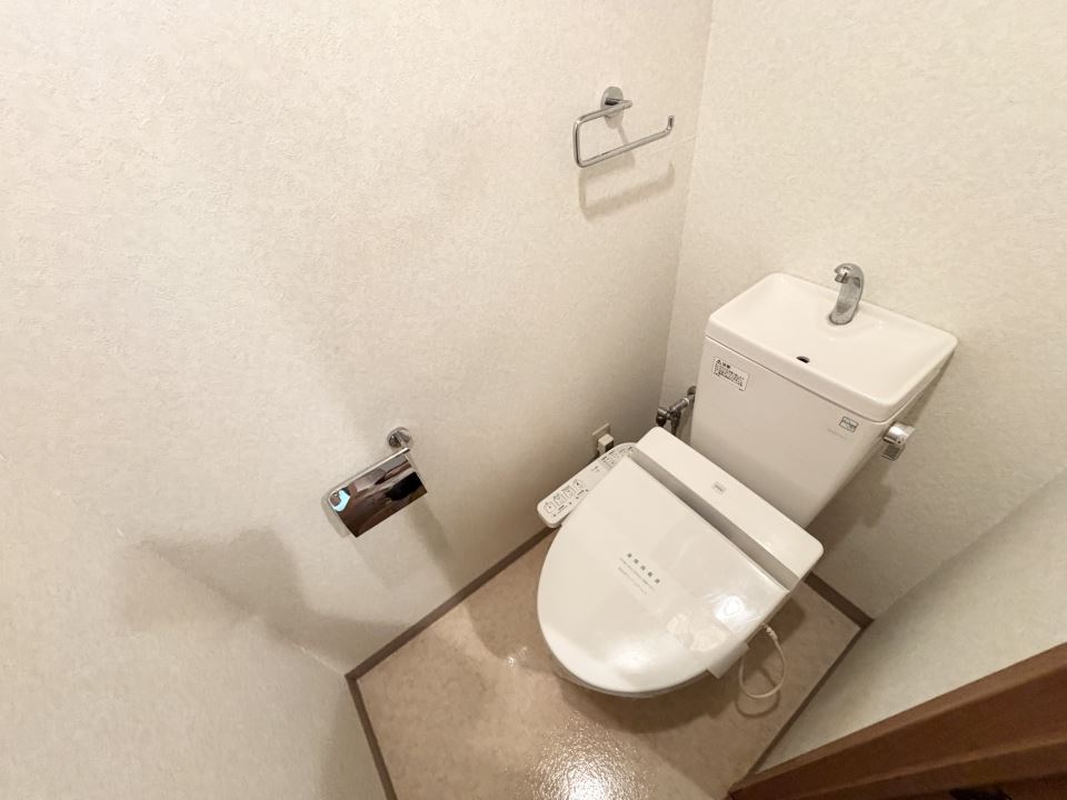 トイレ　４０３号の写真です