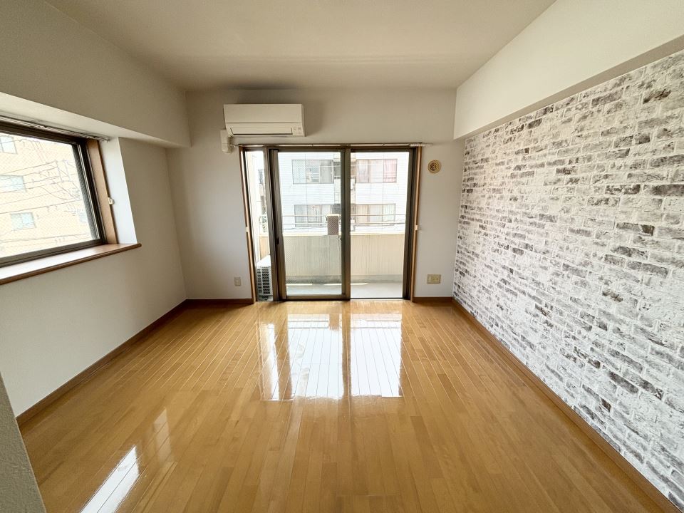 居室・リビング　４０３号の写真です