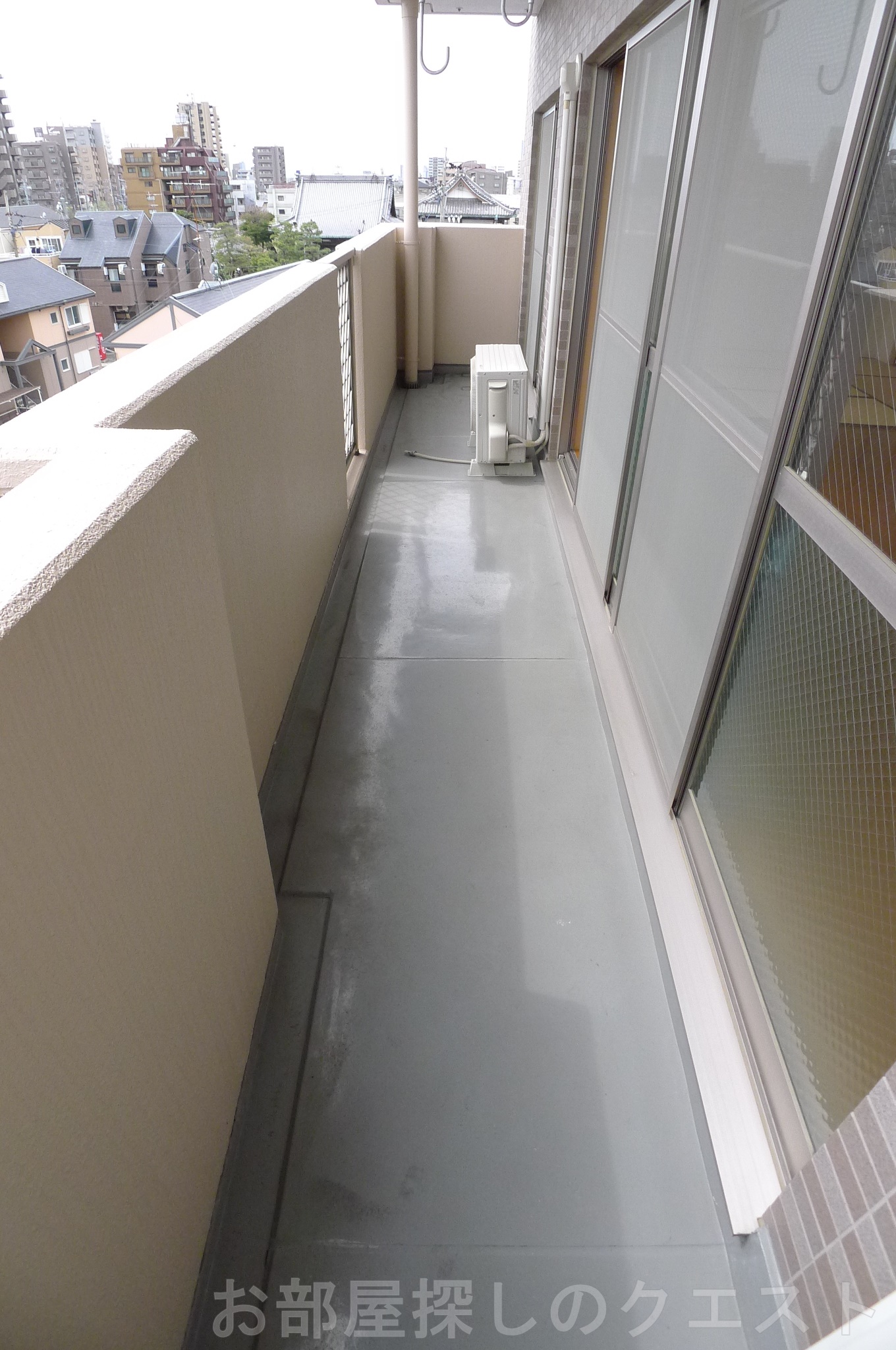 バルコニー　（写真は同タイプ）