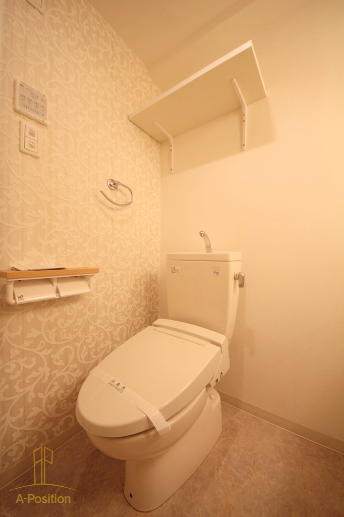 トイレ　ディオレクレスト東心斎橋