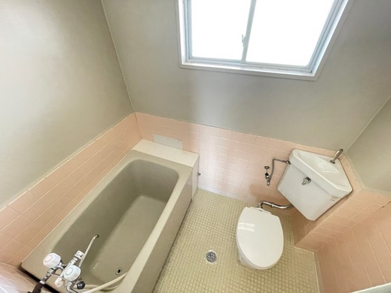 バス・シャワールーム　※別号室の写真です。