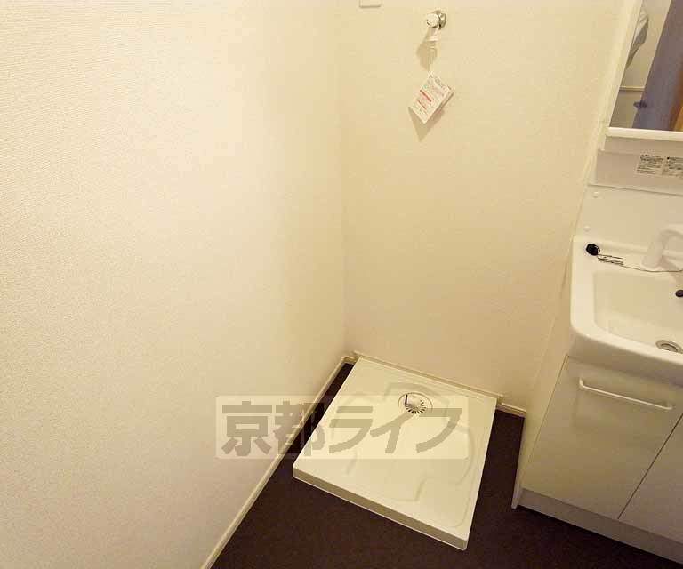 その他設備　きれいな洗濯機置き場です