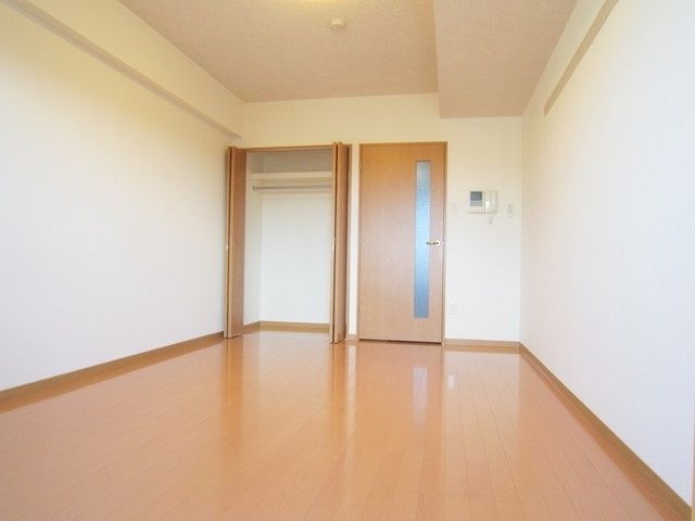 居室・リビング　8.1帖洋室