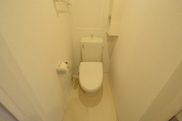 トイレ　掃除のしやすいシンプルなトイレ☆