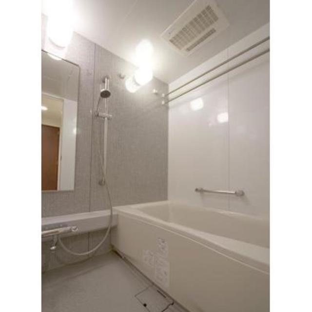 バス・シャワールーム　※写真は同タイプ住戸です。