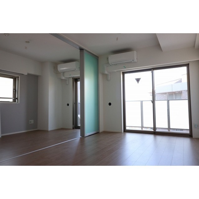 居室・リビング　リビング