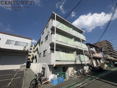 建物外観　敷地内駐輪場・ゴミ置き場あり