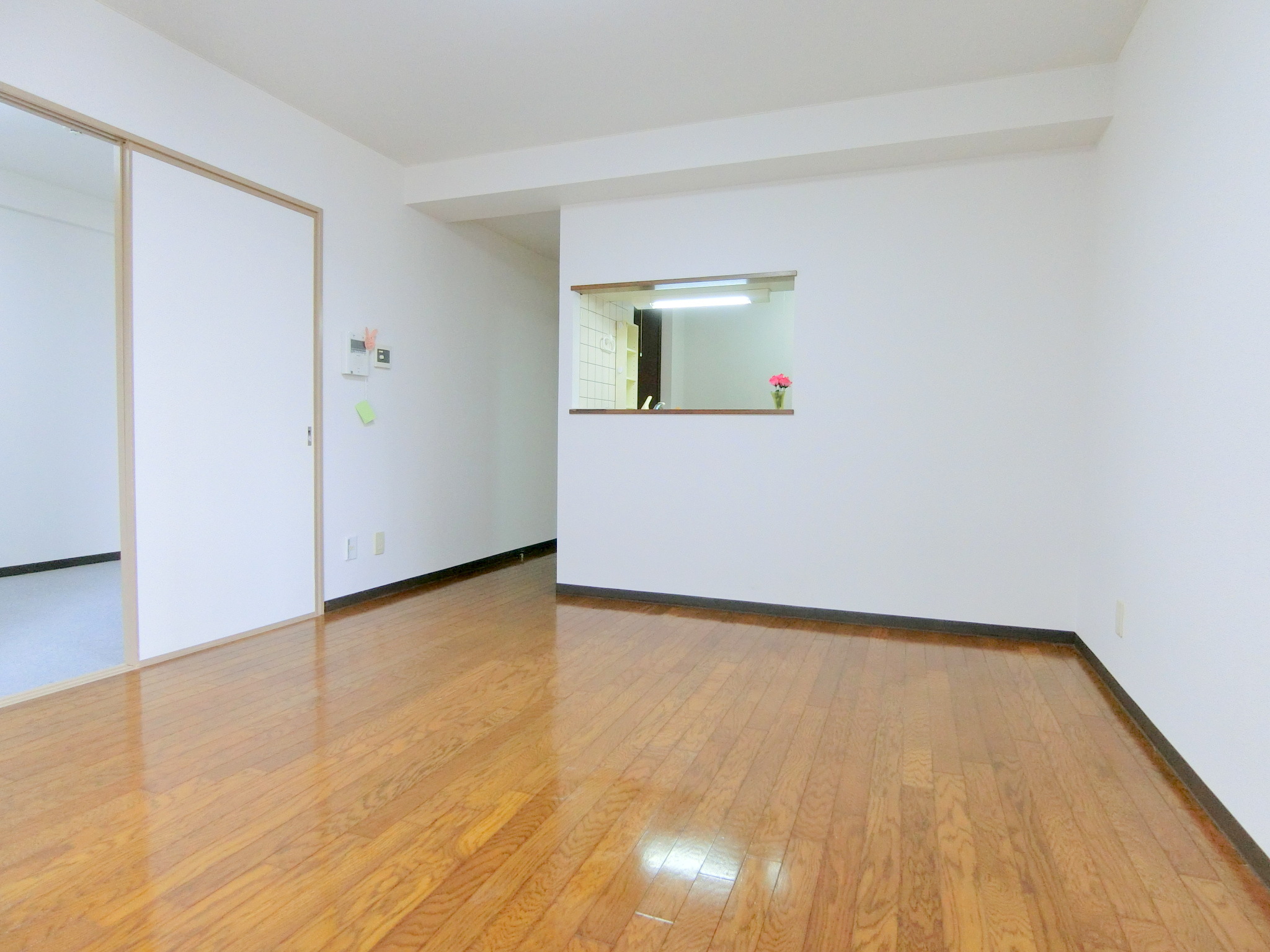 居室・リビング　人気の対面キッチンタイプです☆