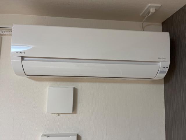 その他設備　リビング　エアコン