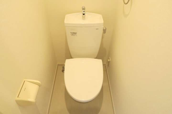 トイレ　別室参考写真です。