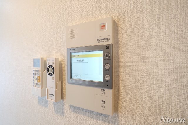 セキュリティ　モニター付きインターホンです