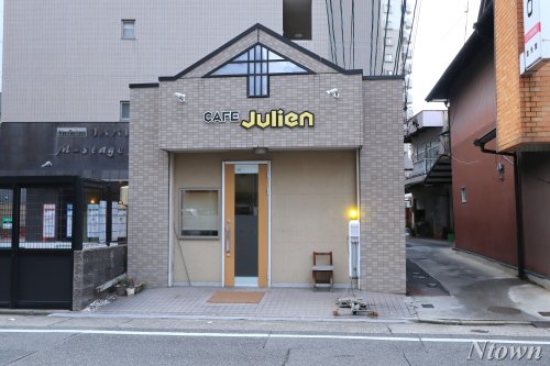 飲食店　ジユリアン（飲食店）まで159m