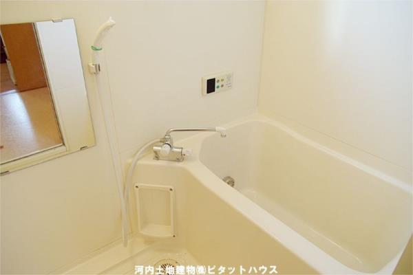 バス・シャワールーム　バス／シャワー