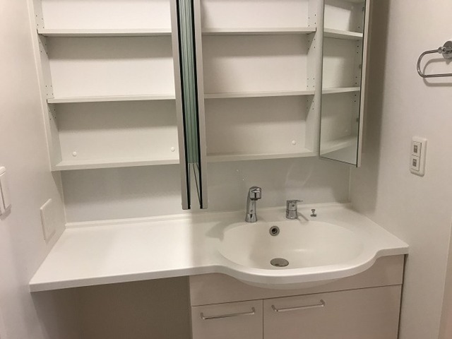 洗面設備　洗髪洗面化粧台