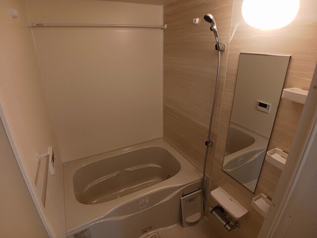 バス・シャワールーム　浴室
