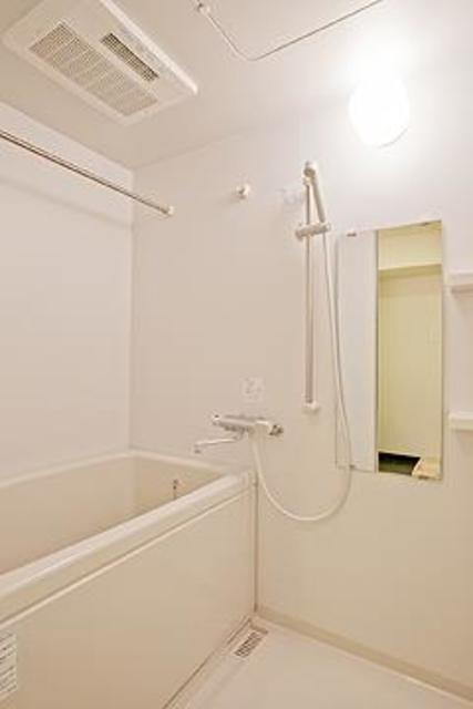 バス・シャワールーム　※写真は同タイプ住戸です。