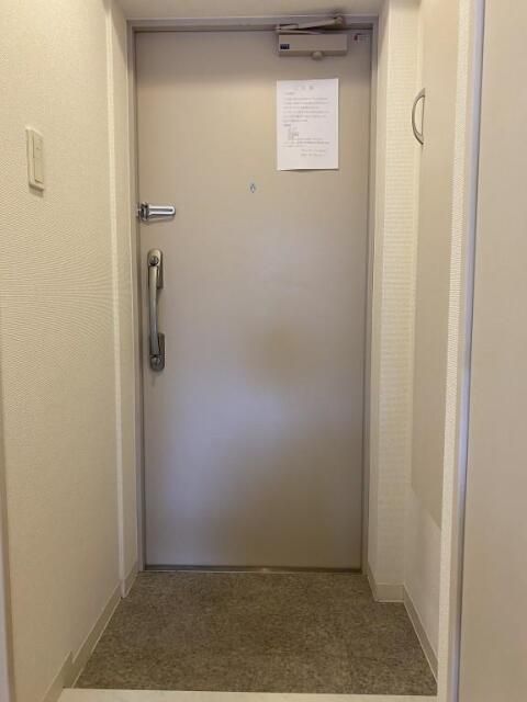 玄関　明るい玄関です