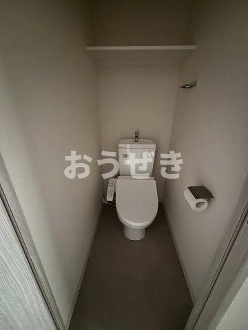 トイレ　※同仕様参考写真