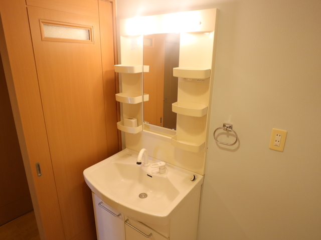 洗面設備　反転タイプ