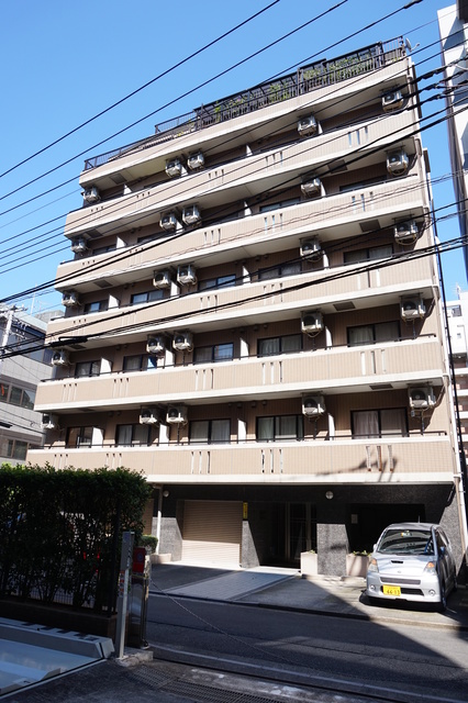 建物外観　中央線「三鷹駅」より徒歩４分の好立地です☆