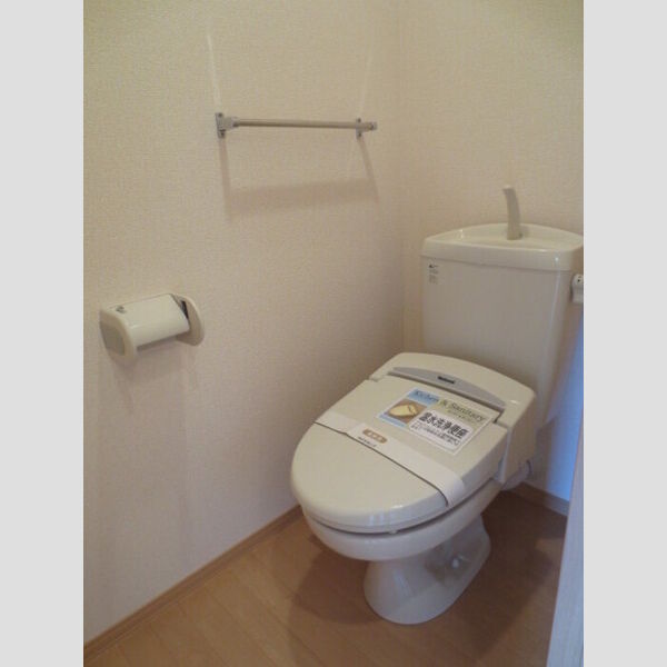 トイレ　温水洗浄暖房便座