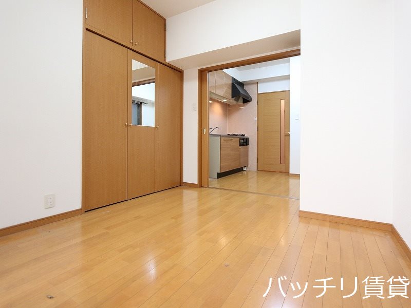 居室・リビング　画像は別号室イメージの為、現況を優先いたします。