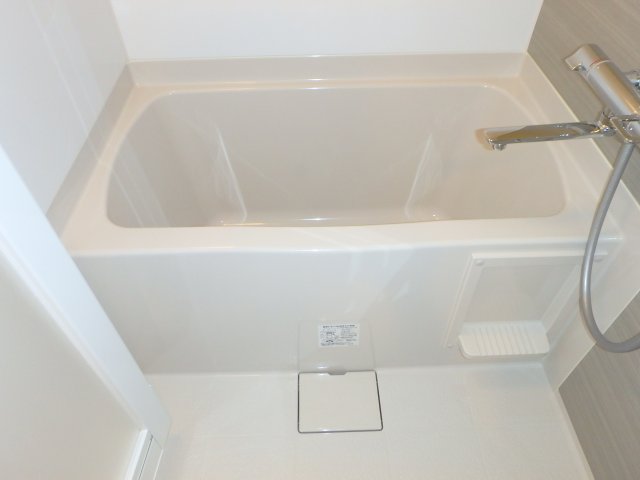 バス・シャワールーム　反転間取り別部屋参考写真