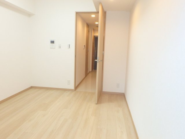 居室・リビング　反転間取り別部屋参考写真