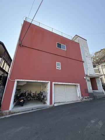 建物外観　落ち着いた雰囲気の外観です