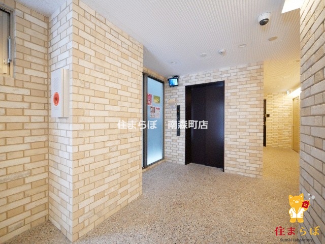 エントランス　共用部の印象も大切に