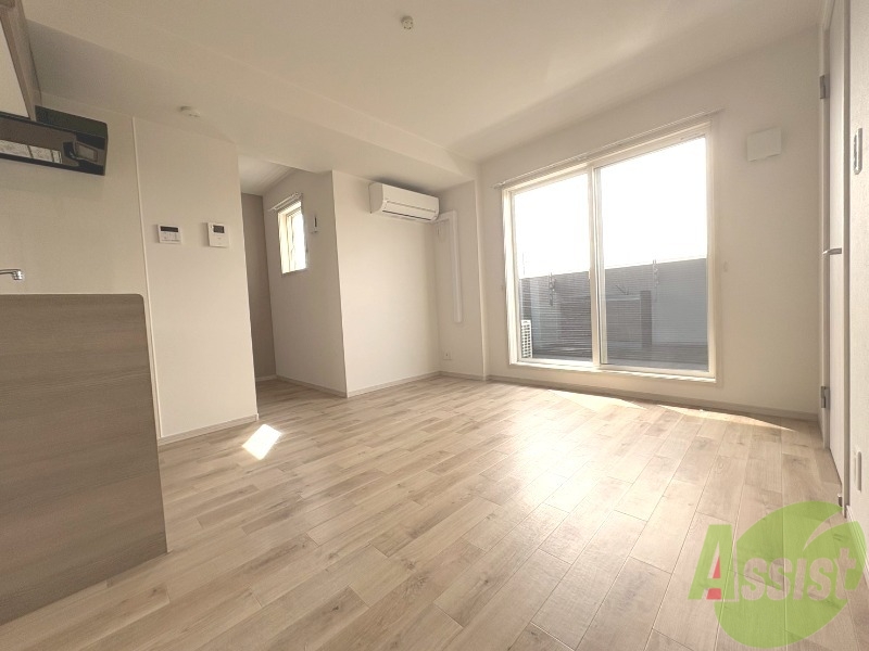 居室・リビング　７帖のリビングです。お部屋を広く使えます。