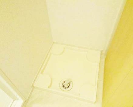 その他設備　★洗濯機置き場、扉付きで音も軽減★