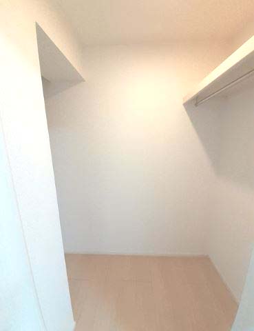 収納　★ウォークインクローゼットで収納力抜群★