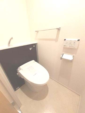 トイレ　★温水洗浄便座★