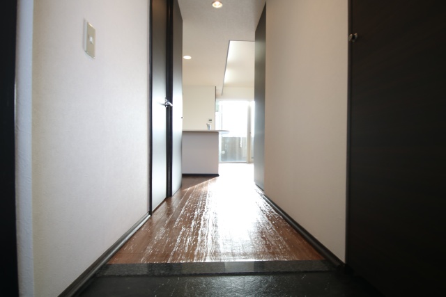 玄関　※別室の参考写真の為、現況優先です。