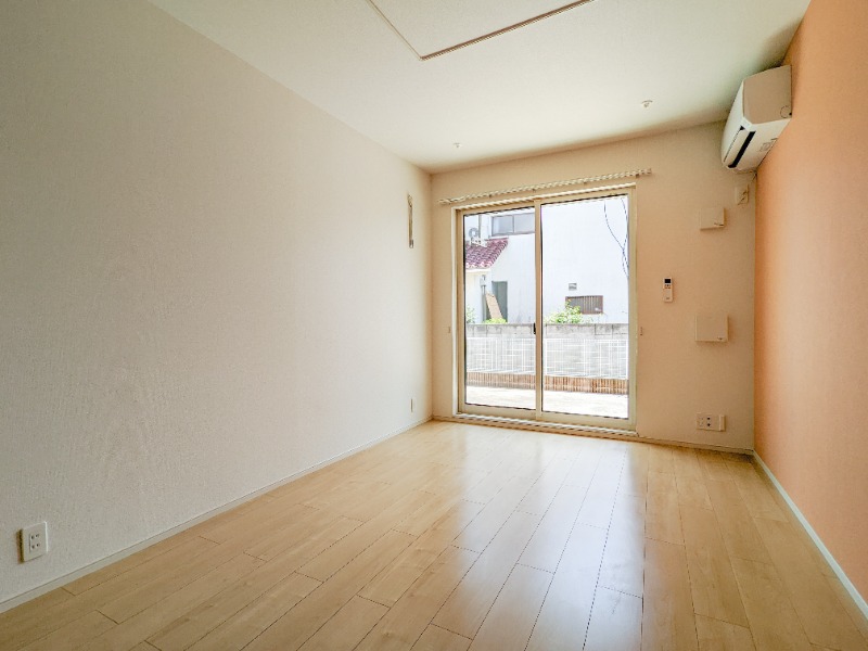 居室・リビング　図面と現状に相違がある場合には現状を優先