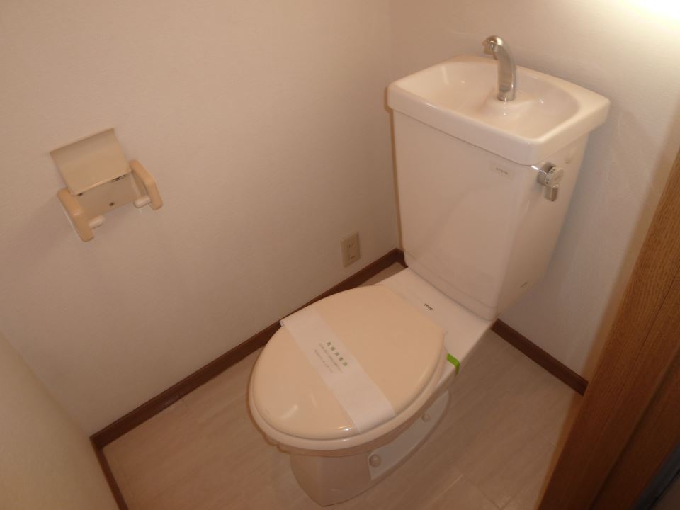 トイレ　洋式トイレです