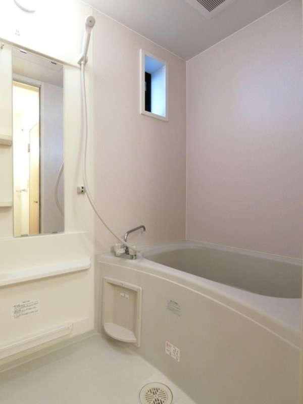 バス・シャワールーム　図面と現状に相違がある場合には現状を優先