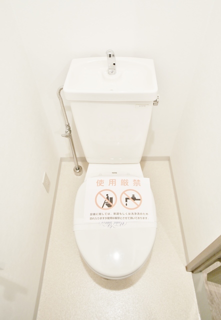 トイレ　清潔感のあるお手洗いです